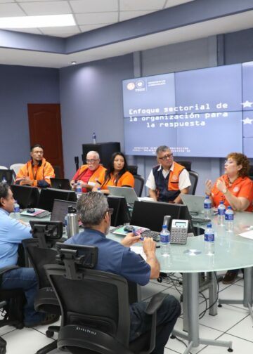 Autoridades coordinan cadena logística de suministros humanitarios en caso de emergencia