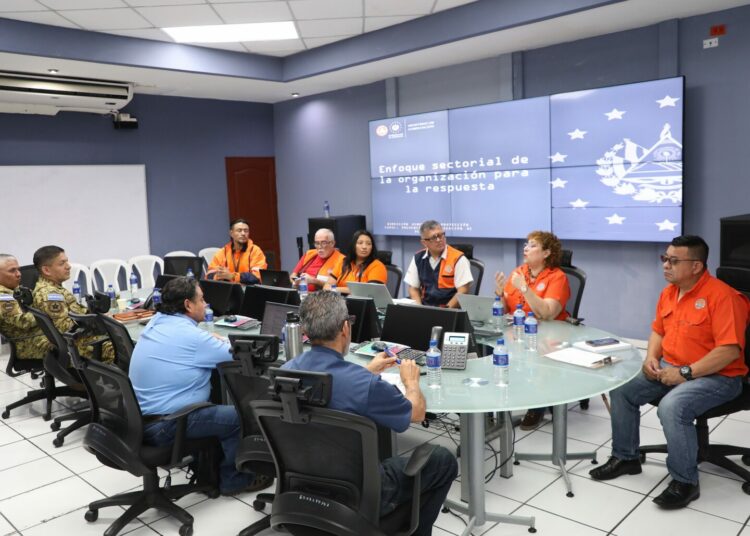 Autoridades coordinan cadena logística de suministros humanitarios en caso de emergencia