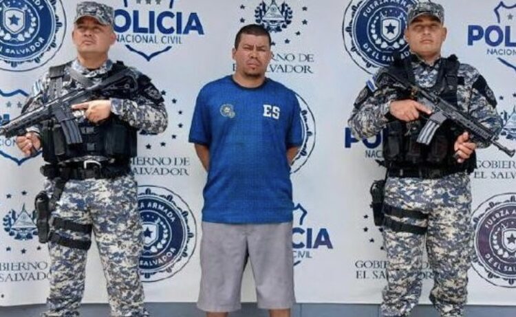 Capturan a sujeto que golpeó y amenazó a su pareja