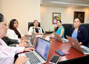 El Salvador fortalece cooperación de EEUU en favor de la diáspora