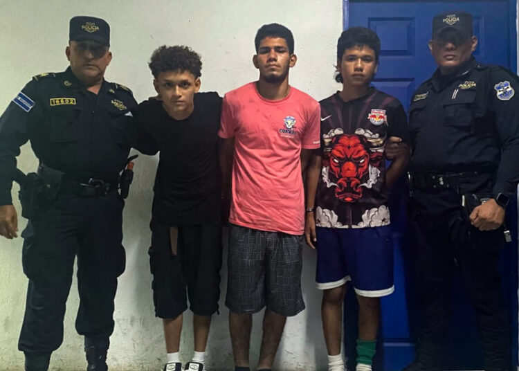 VIDEO | Tres menores son intervenidos por grafitis vinculados a la MS en San Juan Opico