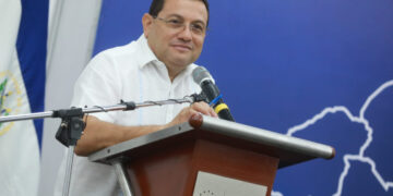 Ministro Rolando Castro reconoce la labor solidaria de la Unidad Sindical Salvadoreña