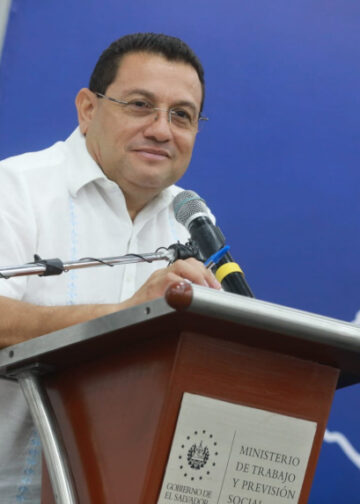 Ministro Rolando Castro reconoce la labor solidaria de la Unidad Sindical Salvadoreña