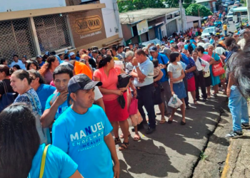 Afiliados de Nuevas Ideas abarrotan sede departamental de Sonsonate