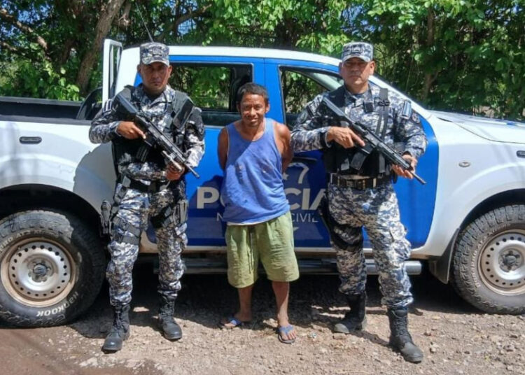 Discusión entre hermanos mientras consumían alcohol termina en homicidio