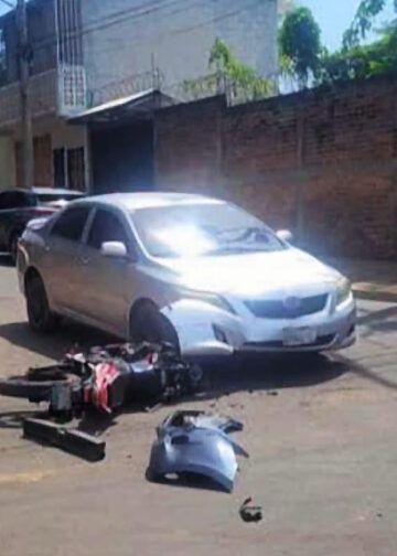 Adolescente resulta con múltiples lesiones tras percance vial en Zacatecoluca
