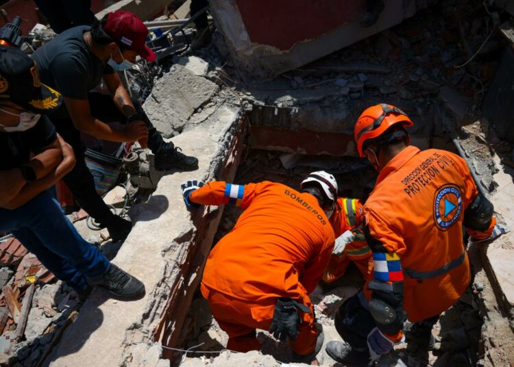 Presidente Nayib Bukele informa avances en rescate de Hernán tras 58 horas de labores en Venezuela