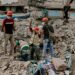 Un mes después del terremoto, La Guaira mantiene viva la esperanza entre los escombros