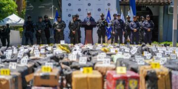 Autoridades presentan resultados contundentes de droga incautada
