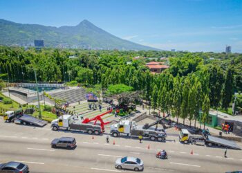 Turistas y salvadoreños son beneficiados con servicio MOP Te Asiste durante Fiestas Agostinas 2026
