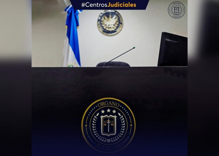 Acusado de incendio y daños continuará en detención provisional