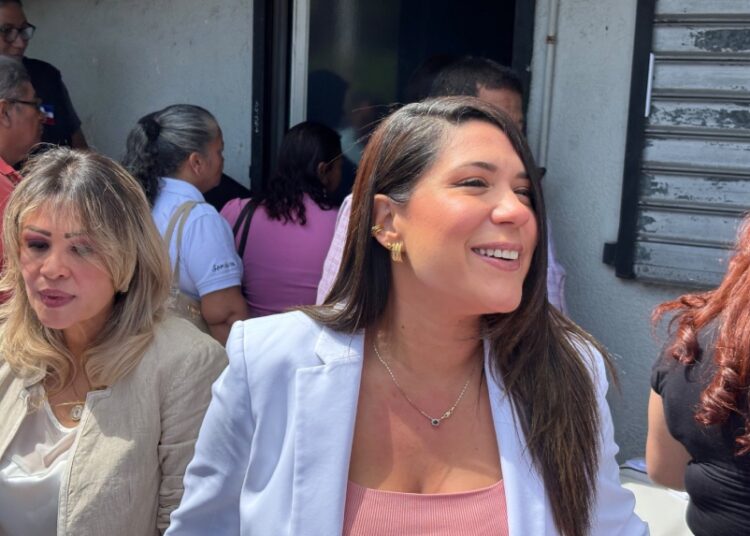 Mayteé Iraheta dice que hará “milagros” con los recursos de su campaña presidencial