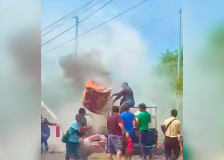 Reportan vehículo incendiado en San Miguel