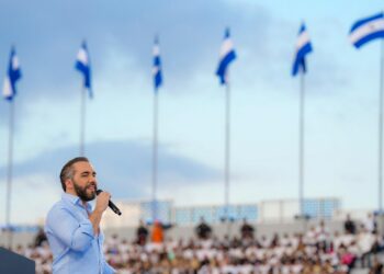 Inversión en educación será de $3,000 millones anuales, confirma Presidente Bukele