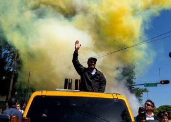 Mejicanos celebra su tradicional desfile del correo