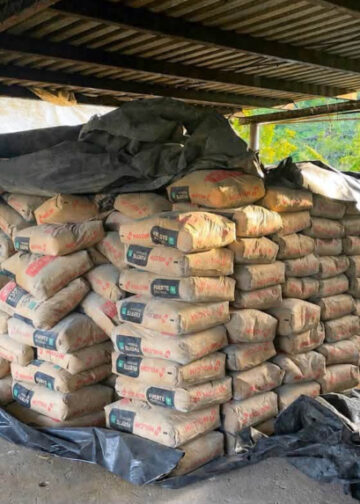 Candidato a alcalde de Chalatenango Norte brinda apoyo en proyecto de mejoramiento vial en caserío Buena Vista