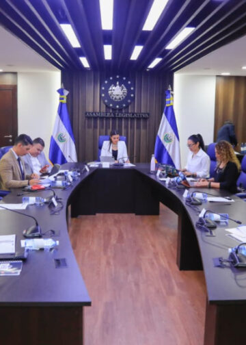 Comisión Política continúa entrevistas a candidatos a magistrados de la Corte de Cuentas