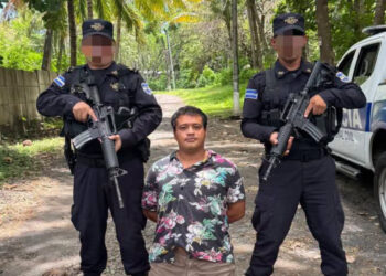 Capturan a hombre con media libra de marihuana en La Libertad