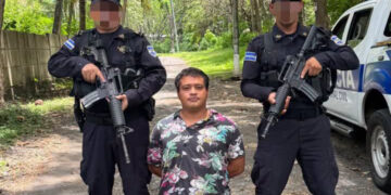 Capturan a hombre con media libra de marihuana en La Libertad