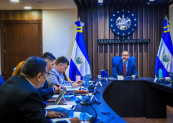 Diputados avanzan en entrevistas a aspirantes a magistrados de la Corte de Cuentas