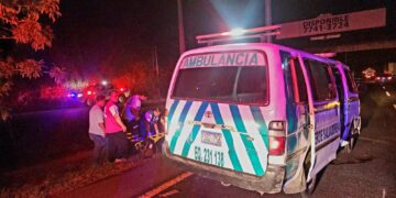 Accidente deja dos motociclistas lesionados en Apopa 
