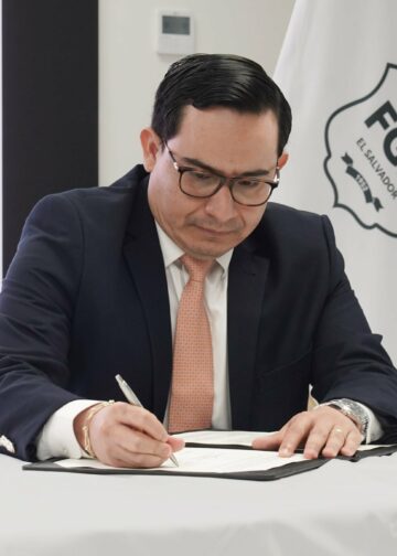 Aduanas y Fiscalía fortalecen cooperación para combatir evasión fiscal y contrabando