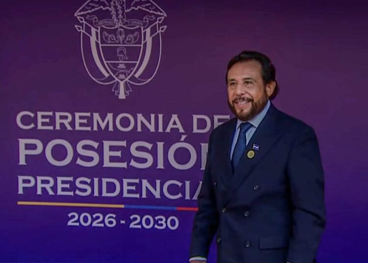 El Salvador participa en la Ceremonia de Posesión del nuevo Presidente de Colombia