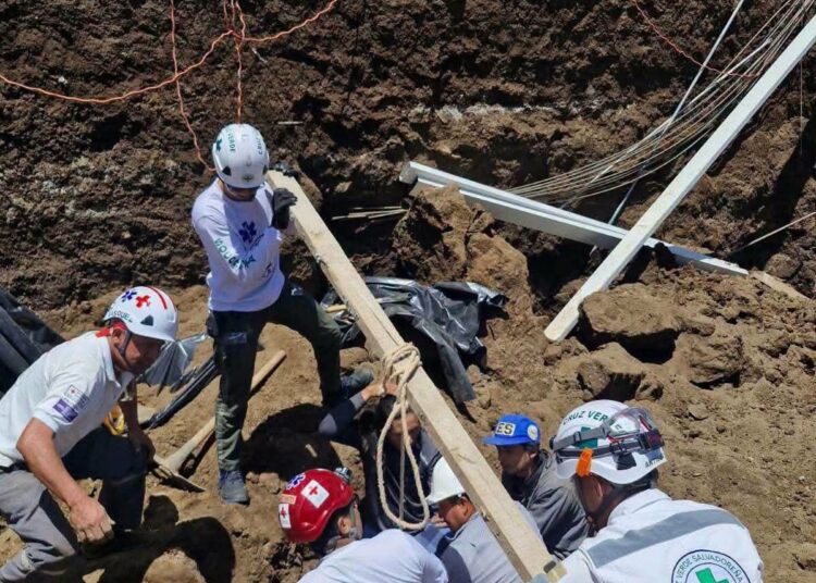 Ministerio de Trabajo investigará accidente que dejó un trabajador fallecido tras derrumbe en Santa Elena