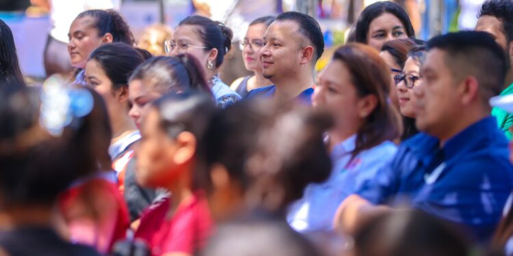 Acercan atención integral a niñas, adolescentes y mujeres en el oriente del país