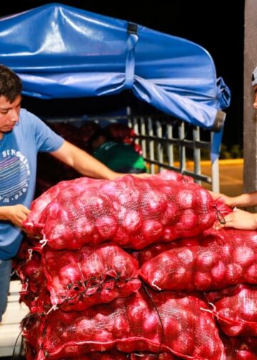 Gobierno llama a denunciar especulación en alimentos y destaca precios de la Central de Abastos de Usulután