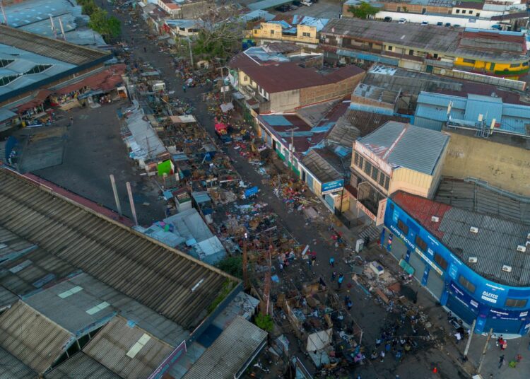 San Salvador inicia una nueva etapa de reordenamiento con la intervención de 1,500 puestos