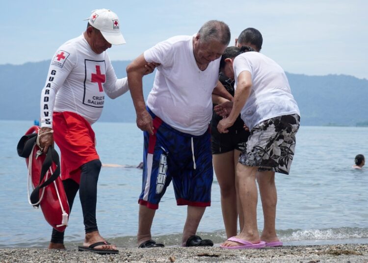 Cruz Roja Salvadoreña brinda cerca de 40 asistencias en Apulo durante las vacaciones agostinas