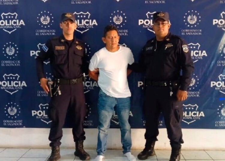 Capturan a hombre por atacar con un cuchillo a su ex pareja y a su ex suegra San Miguel