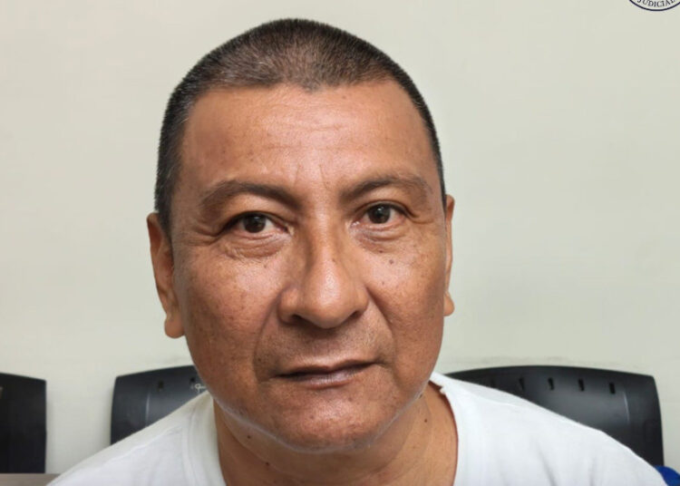 Prisión para sujeto detenido en un autobús con 12 porciones de marihuana adheridas al cuerpo