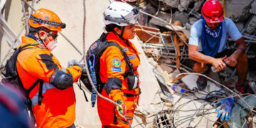 Equipos salvadoreños se sumarán a las labores de rescate en Colombia