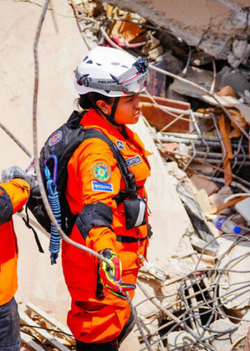 Equipos salvadoreños se sumarán a las labores de rescate en Colombia