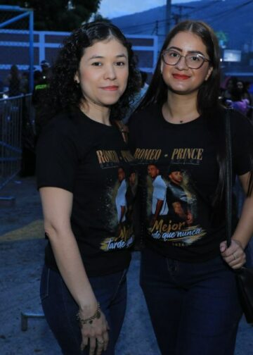 Miles de salvadoreños se reúnen en el Cuscatlán para disfrutar de Romeo Santos y Prince Royce