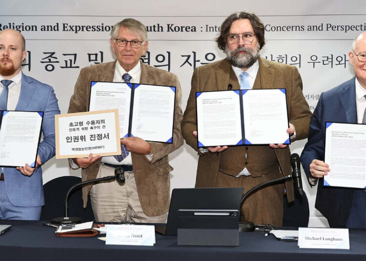 Defensores de derechos humanos plantean dudas sobre el debido proceso en el caso de Lee Man-hee