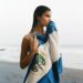 Karla Martínez de Salas llega a El Salvador y muestra en Vogue la belleza de El Zonte