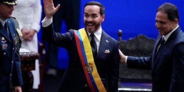 El Salvador felicita a Abelardo de la Espriella por asumir la Presidencia de Colombia