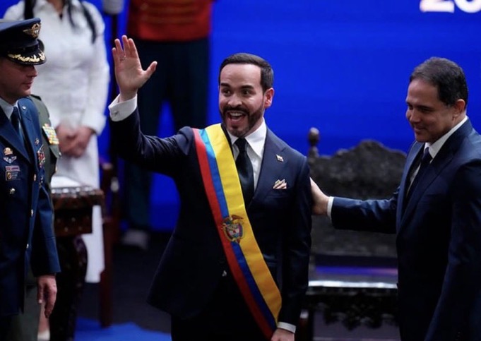 El Salvador felicita a Abelardo de la Espriella por asumir la Presidencia de Colombia