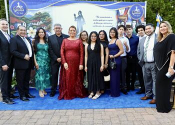 Patricia Godínez destaca el orgullo salvadoreño durante gala en Nueva York