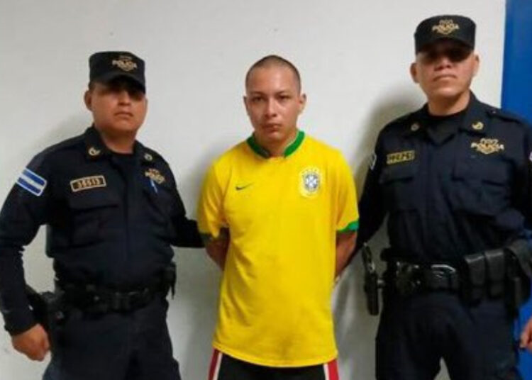 Detienen a joven acusado de intentar matar a dos personas en San Juan Opico