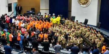 Reconocen a equipo USAR por misión humanitaria en Venezuela