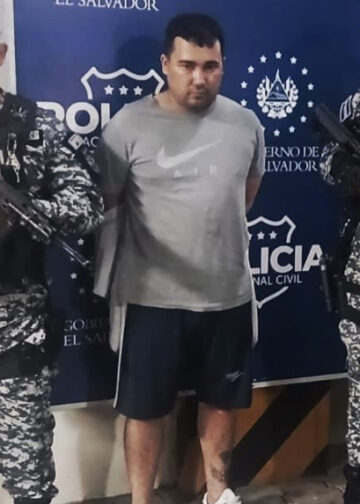 Hombre es capturado tras ser acusado de asesinar a su pareja durante una discusión
