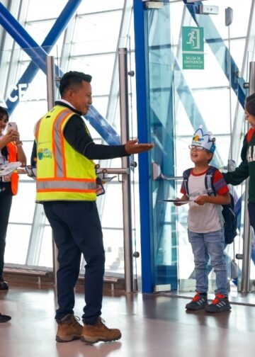 Turistas internacionales y la diáspora arriban al país para disfrutar las Vacaciones de Agosto