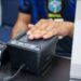 Salvadoreños en cinco ciudades de Estados Unidos ya cuentan con servicio de impresión del DUI in situ