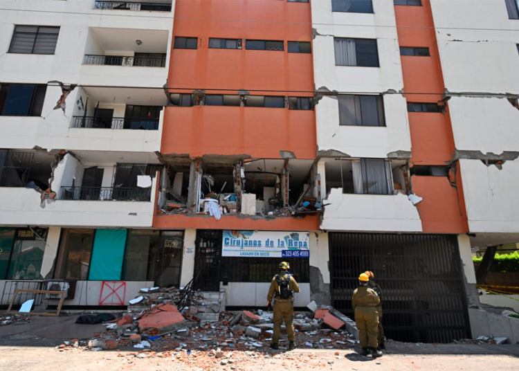 Terremoto de magnitud 7,4 deja 321 fallecidos y 257 desaparecidos en Colombia