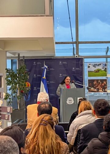 Promueven la riqueza cultural salvadoreña con fotografías en Uruguay