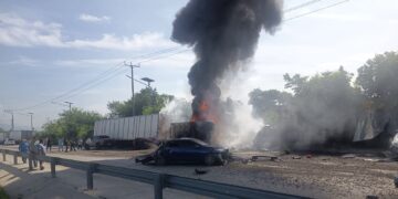 Una persona fallecida y cinco trasladadas tras múltiple accidente en redondel Integración